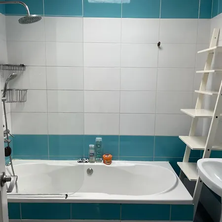 Double With Private Bathroom In Shared With Distant Sea View *